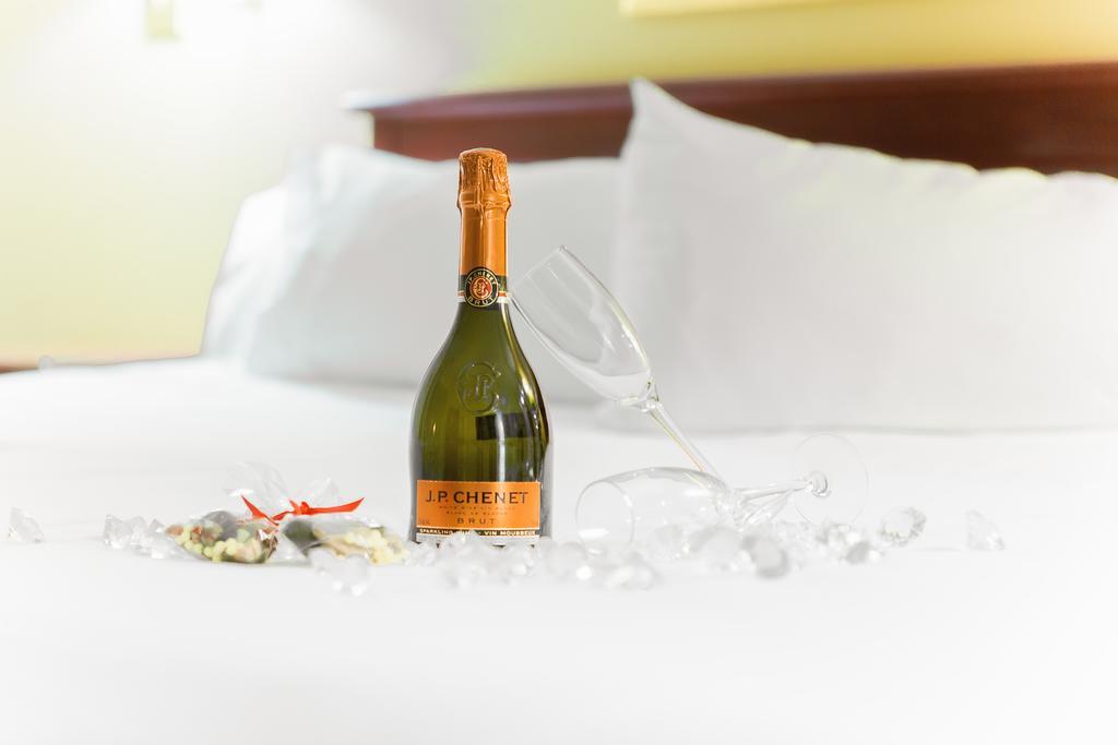 Hotel Universel Alma Ngoại thất bức ảnh